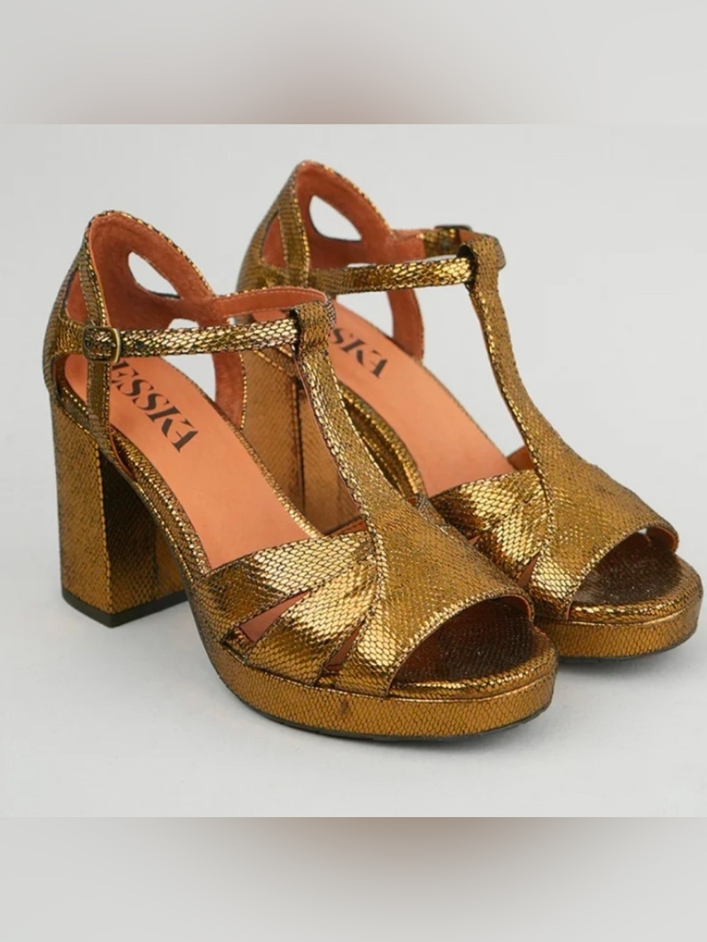 ESSKA Gold Shoes